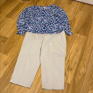 Croft & Barrow Classic Fit beige capris; size 14 paired with Nine West top